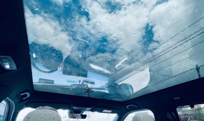 Giải quyết vụ trần kính của VinFast VF 9